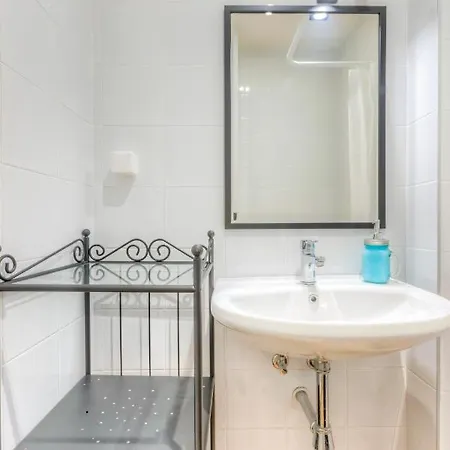 Elegance - Spacious Center Apartment Sofia