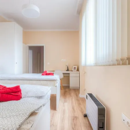 Elegance - Spacious Center Апартаменты